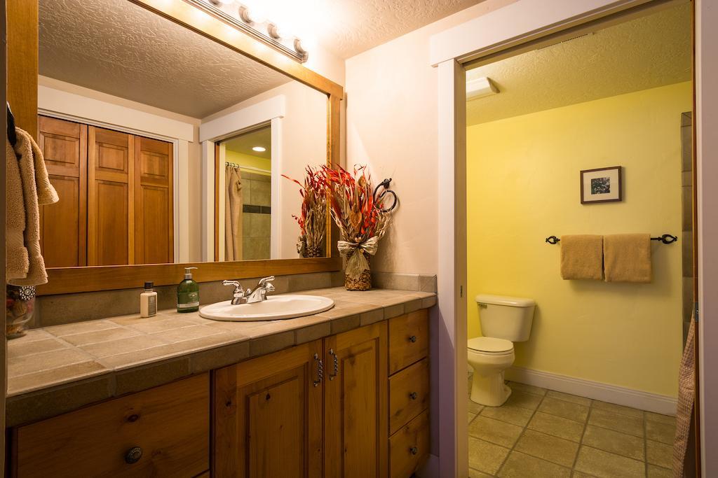 Town Point Condos By Park City Vacations Room photo