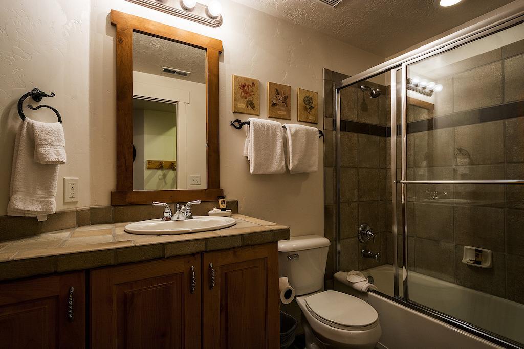 Town Point Condos By Park City Vacations Room photo