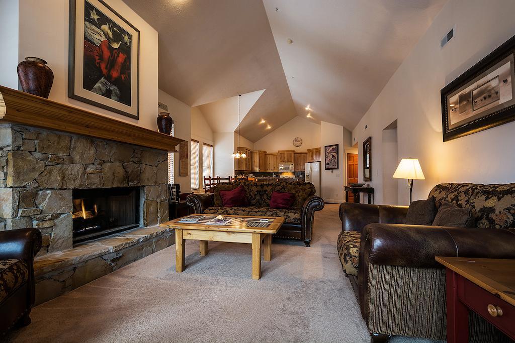 Town Point Condos By Park City Vacations Room photo